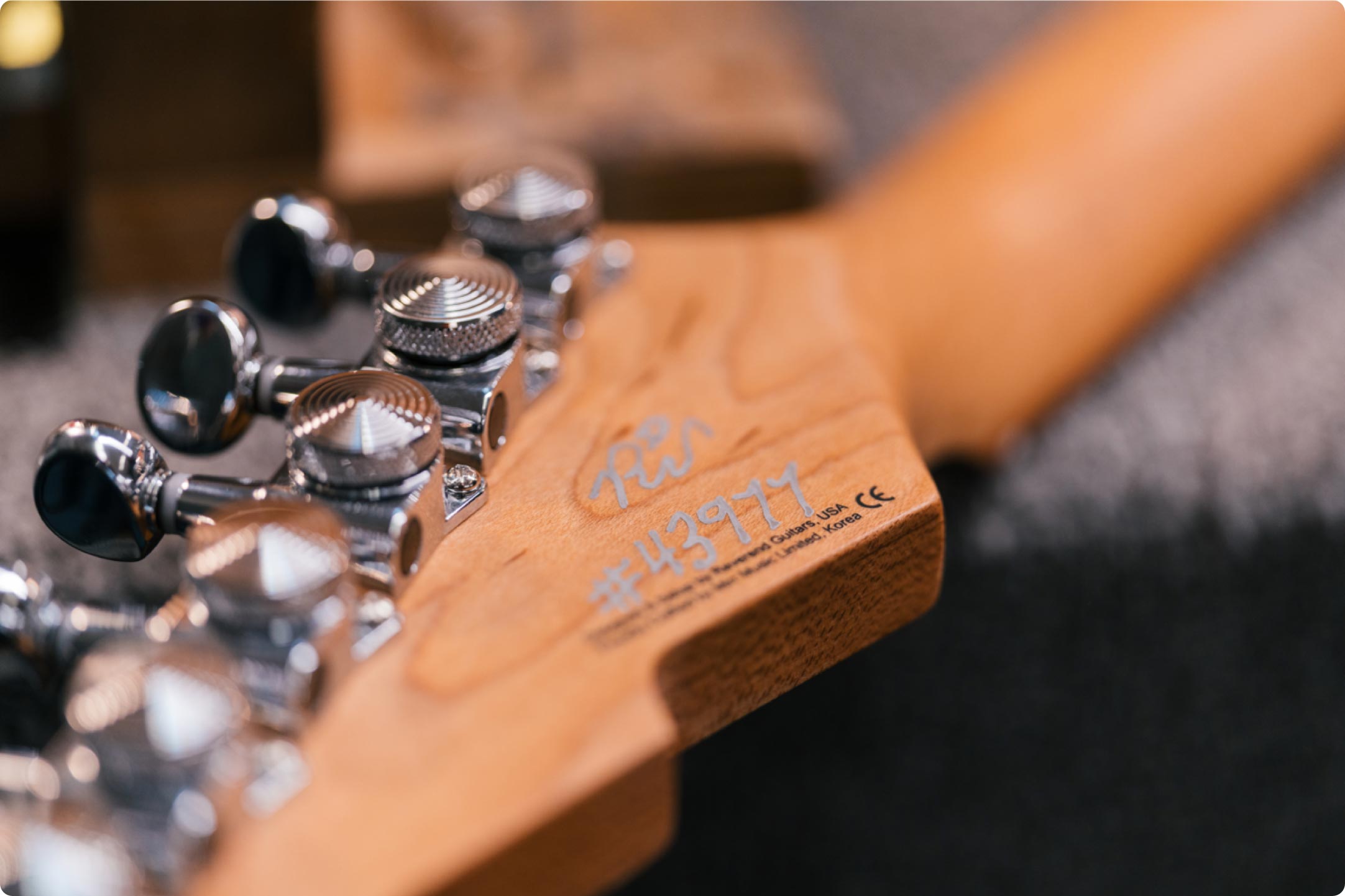Hub Samenwerking Moet Our Story - Reverend Guitars | We know what players want.